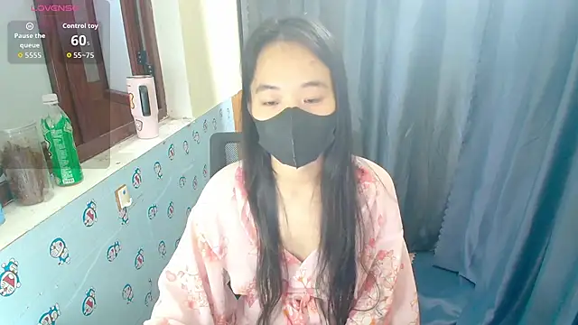 Snapshot of __Saphia__ chatting on July 10, 12:59 am Saphia online show from July 10, 12:59 am