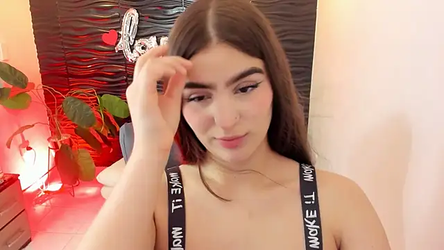 sofia 44 online show from October 6, 1:52 pm