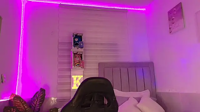 KimGeorgia  online show from October 23, 1:27 am