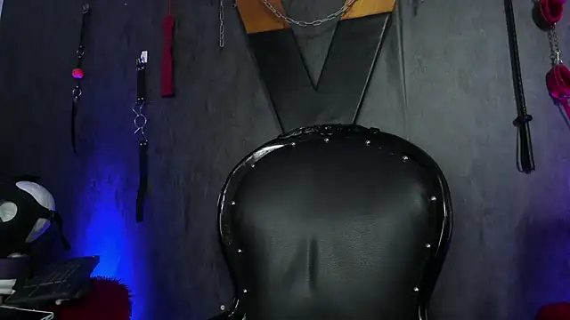 CharlotteScotte online show from March 7, 5:06 pm