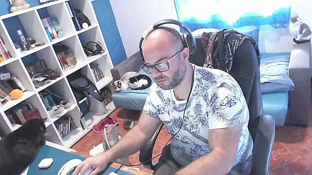 ravingr4d4 online show from October 23, 10:47 am