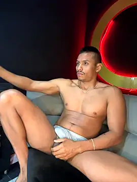 Snapshot of Abra_ham13 chatting on October 4, 10:46 am Abra ham13 online show from October 4, 10:46 am