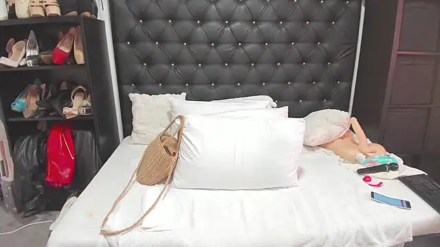 BbwSQUIRTERxx online show from June 26, 3:22 am