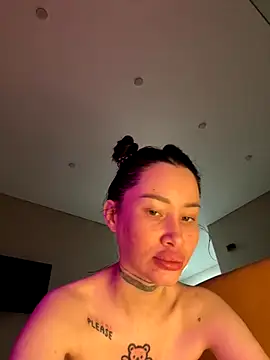 Yunasi online show from November 14, 2:27 pm