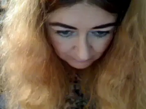 Snapshot of Helen1974 chatting on December 24, 2:54 pm Helen1974 online show from December 24, 2:54 pm