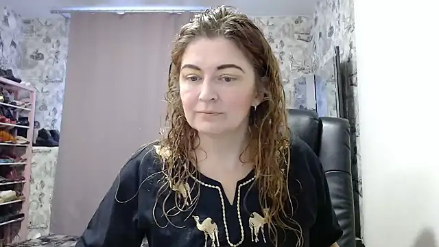 Snapshot of Helen1974 chatting on January 26, 12:54 pm Helen1974 online show from January 26, 12:54 pm