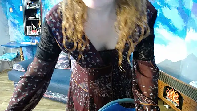 Snapshot of Helen1974 chatting on November 20, 5:40 am Helen1974 online show from November 20, 5:40 am