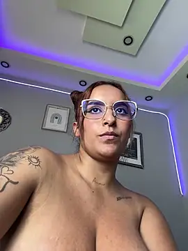 Seized lust online show from December 28, 6:50 pm