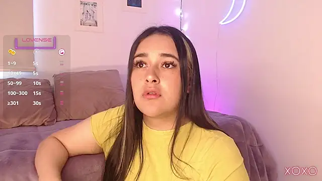 Snapshot of Megan_FE chatting on February 6, 1:54 pm Megan FE online show from February 6, 1:54 pm