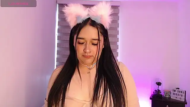 Snapshot of Megan_FE chatting on November 28, 6:43 pm Megan FE online show from November 28, 6:43 pm