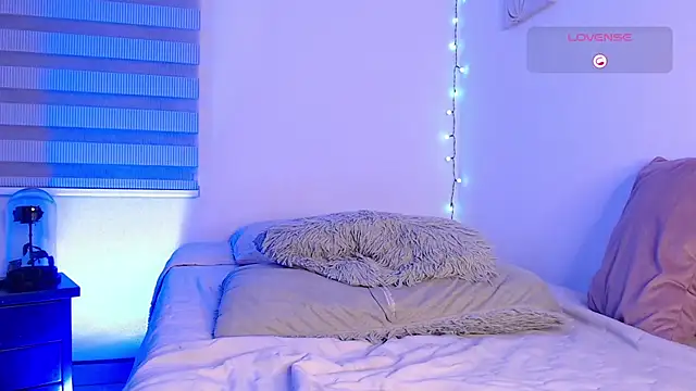 Megan FE online show from February 4, 12:38 am