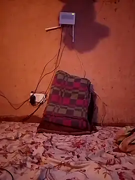 cute naimah online show from November 18, 5:23 am