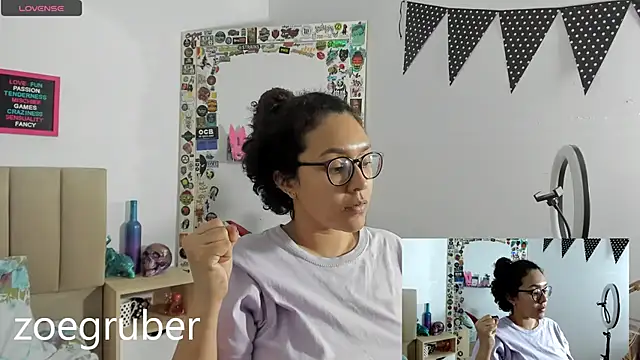 Snapshot of Zoe_Gruber chatting on January 13, 4:39 am Zoe Gruber online show from January 13, 4:39 am