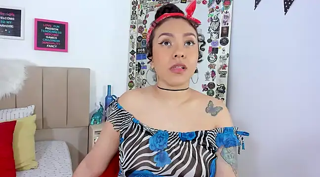 Snapshot of Zoe_Gruber chatting on January 29, 11:04 pm Zoe Gruber online show from January 29, 11:04 pm