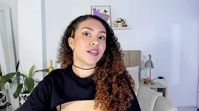 Zoe Gruber online show from February 5, 11:31 pm