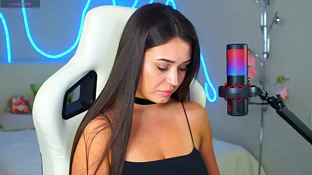 Snapshot of Adel_chocolate_ chatting on September 16, 7:53 am Adel chocolate online show from September 16, 7:53 am