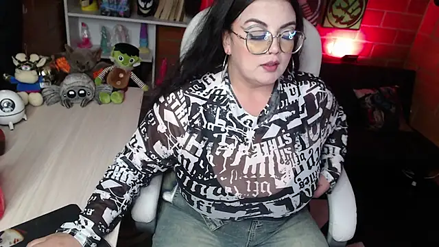 Snapshot of juliette_rd chatting on January 1, 8:56 am juliette rd online show from January 1, 8:56 am