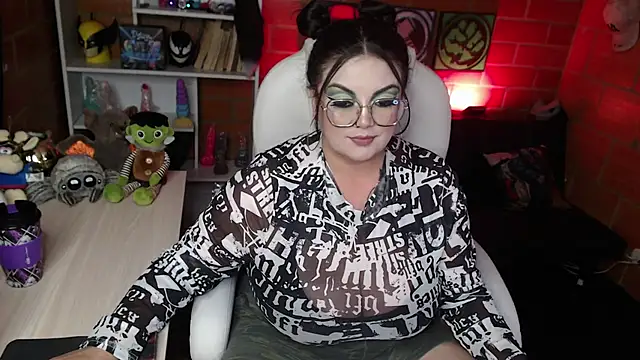 Snapshot of juliette_rd chatting on January 3, 10:09 am juliette rd online show from January 3, 10:09 am