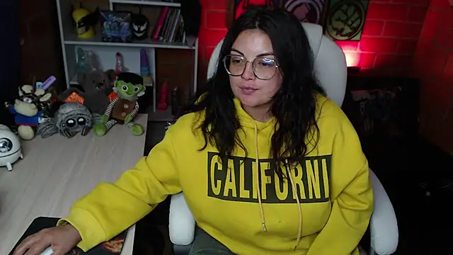 Snapshot of juliette_rd chatting on January 14, 3:15 pm juliette rd online show from January 14, 3:15 pm