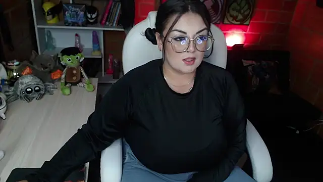 Snapshot of juliette_rd chatting on February 21, 6:29 am juliette rd online show from February 21, 6:29 am