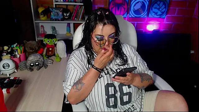 Snapshot of juliette_rd chatting on October 2, 3:13 am juliette rd online show from October 2, 3:13 am