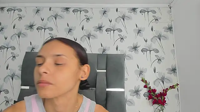 Ehotloveaxxx online show from September 16, 1:23 pm