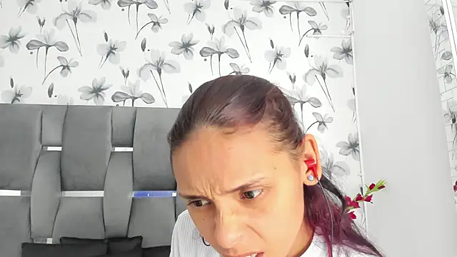 Ehotloveaxxx online show from October 9, 4:38 pm