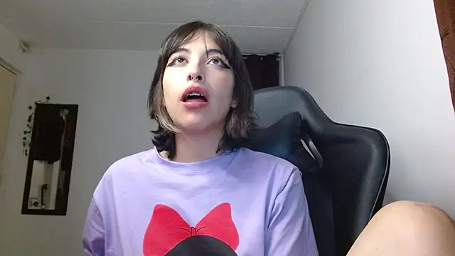 liisaxxx online show from December 24, 10:01 am