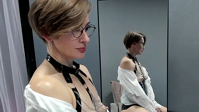 Dorothy Meyer online show from January 6, 8:40 am