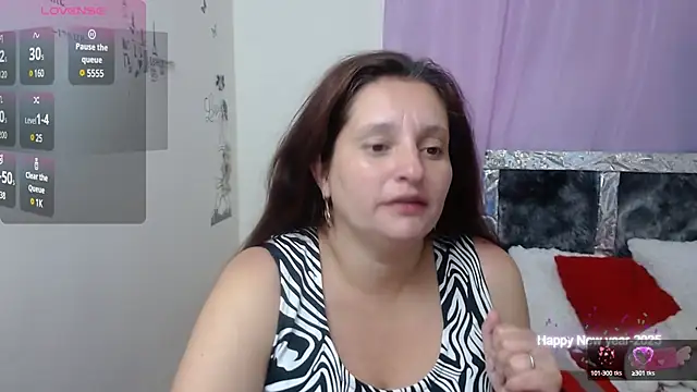 CristialJones  online show from February 20, 1:51 pm