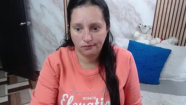 CristialJones  online show from September 10, 1:33 pm