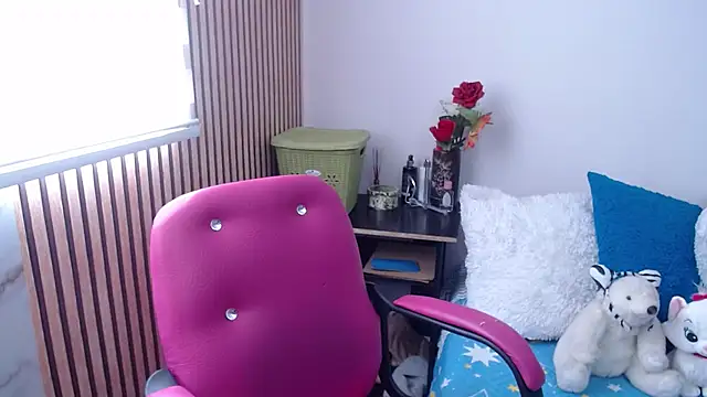 CristialJones  online show from September 20, 3:35 pm