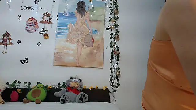 Snapshot of malusexy33 chatting on December 16, 5:06 am malusexy33 online show from December 16, 5:06 am