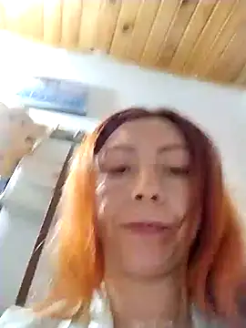 Snapshot of malusexy33 chatting on February 10, 4:52 am malusexy33 online show from February 10, 4:52 am