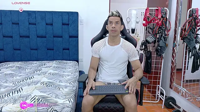 JoseRumbero26 online show from November 9, 12:25 pm