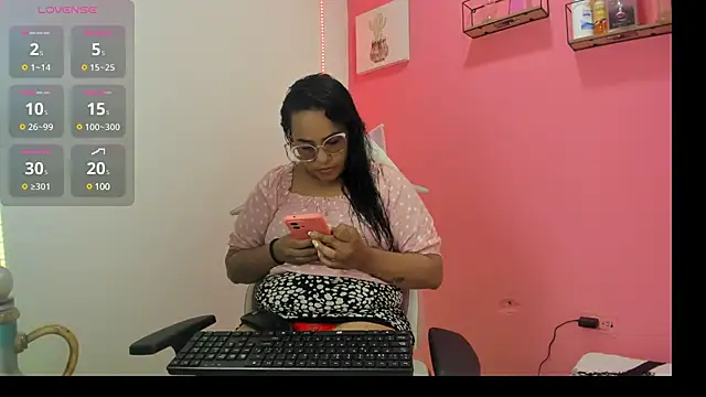 Snapshot of Tita_dirty chatting on February 15, 2:15 am Tita dirty online show from February 15, 2:15 am