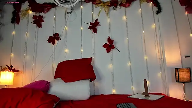 thamaral1 online show from December 7, 4:47 pm