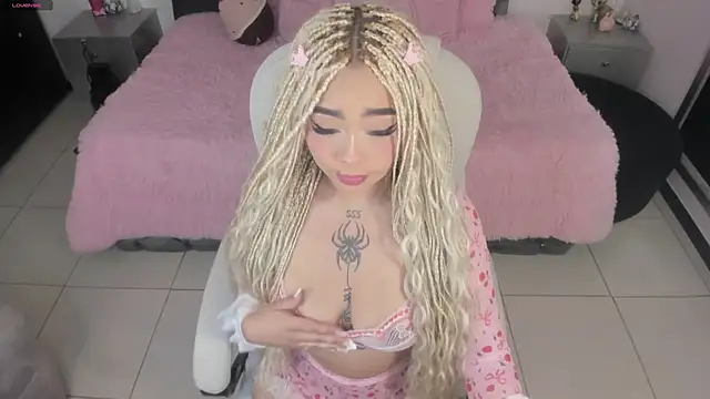 conny  curly online show from July 6, 12:57 pm