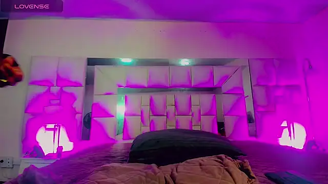  ChanellR  online show from March 2, 11:50 am