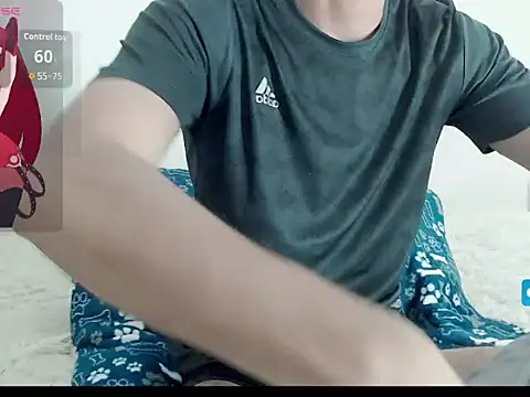 Snapshot of juan_stiven chatting on April 11, 1:37 pm juan stiven online show from April 11, 1:37 pm