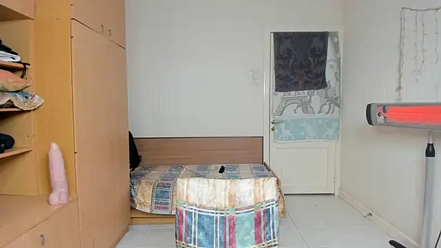 Snapshot of hot_muscle chatting on November 6, 5:47 pm hot muscle online show from November 6, 5:47 pm