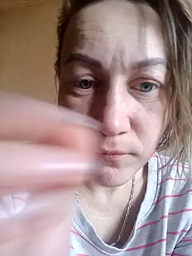 wLESLYMOSw online show from February 9, 8:54 am