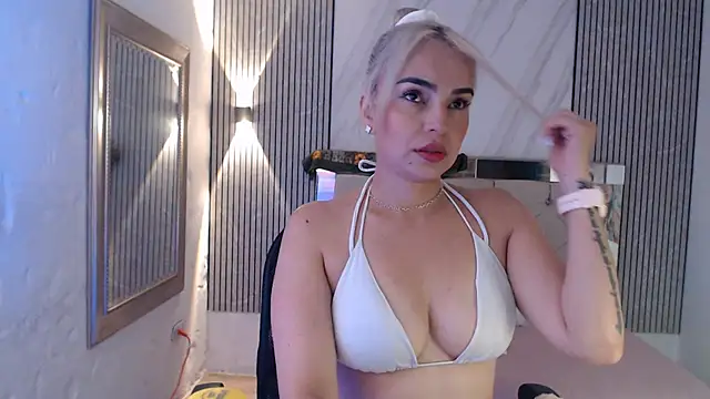 ashley  tylor online show from July 14, 8:03 pm
