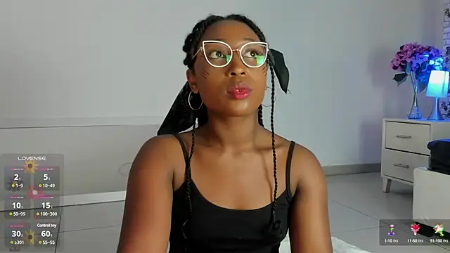 Snapshot of EmmaSanzz_ chatting on March 20, 11:27 am EmmaSanzz online show from March 20, 11:27 am