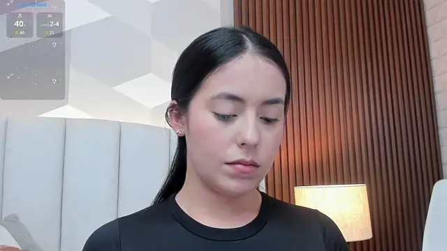 Julietasantos   online show from June 3, 6:35 pm