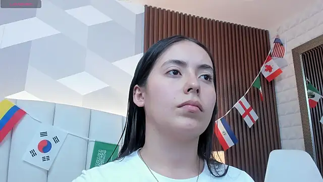 Julietasantos   online show from June 25, 6:23 pm