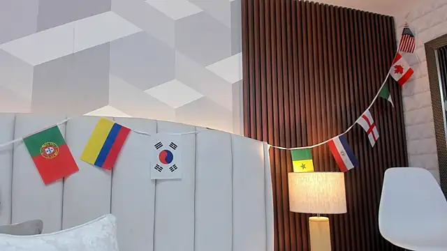 Julietasantos   online show from July 15, 6:46 pm