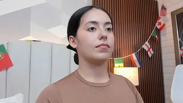 Julietasantos   online show from July 16, 6:25 pm