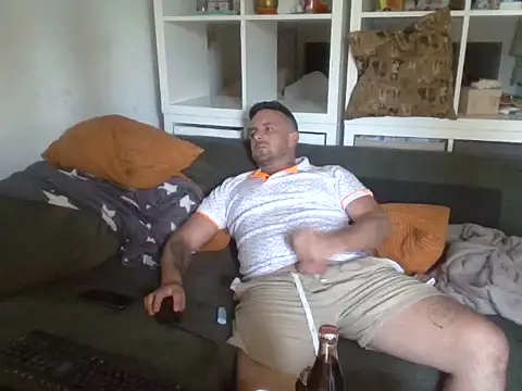 Fuckbuddy36 online show from June 20, 8:50 am