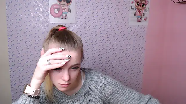 Snapshot of AliceFlirtt_ chatting on January 3, 2:19 pm AliceFlirtt online show from January 3, 2:19 pm